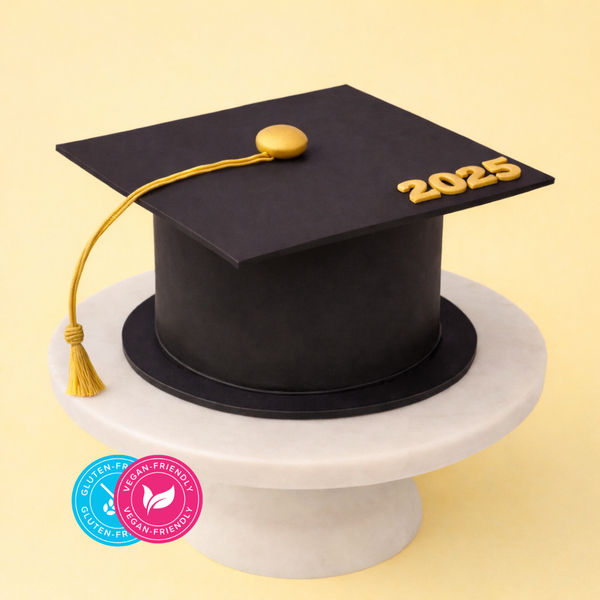 Caps Off Graduation Cake (GFV)